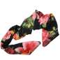 Preview: liegend: Schwarzes Turban Haarband mit roten Rosen & Hibiskus Blumen