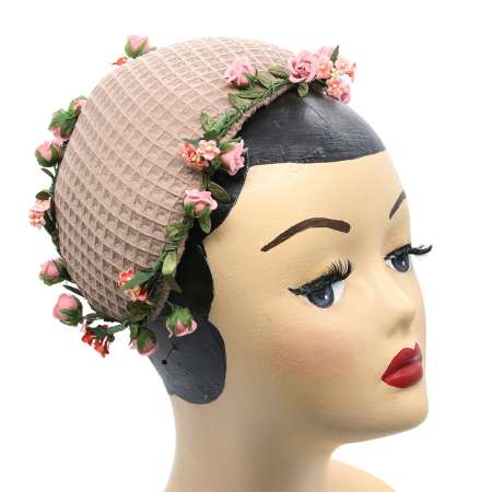 Hellbrauner Half Hat mit rosa Blumen