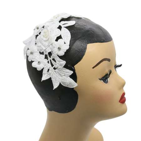 Elegant vintage half hat in white lace with rhinestone