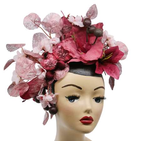 grosse Haarblume Blumenkrone rosa Lilien Blätter