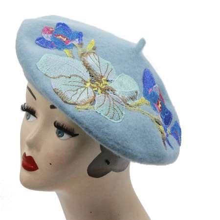 Light blue beret with embroidered flowers
