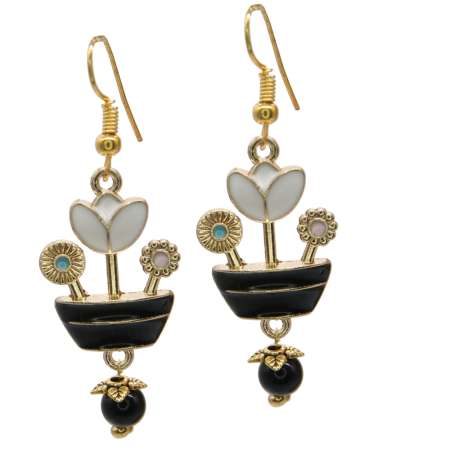 Black gold earrings with flower art deco style