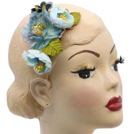 Hellblaue Haarblume & Ansteckblume