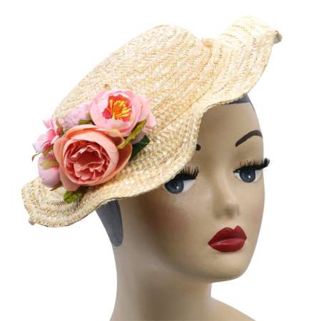 Straw hat handmade pink flowers waves