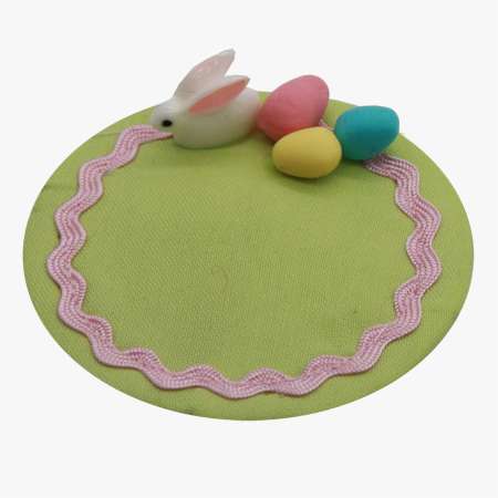 Mini Hat in Hellgrün mit kleinem bunten Eieren und Osterhasen