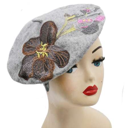Grey beret embroidered with brown flowers
