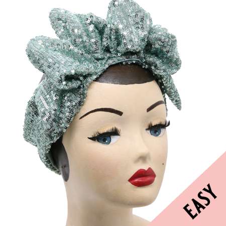 Vintage style turban in light blue sequins