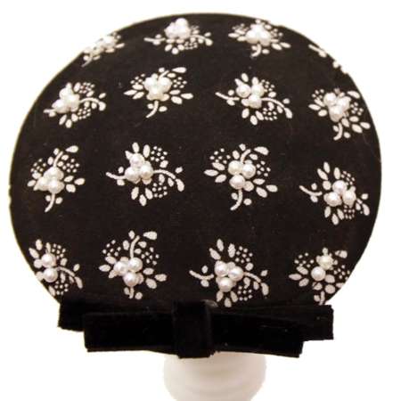 Beads embroidered fascinator in black