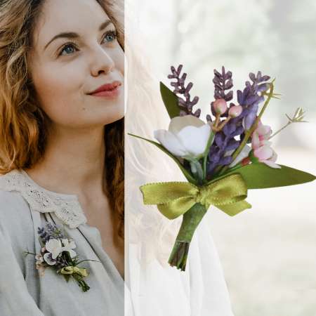 Victoria mit Blumenbrosche Lavendel