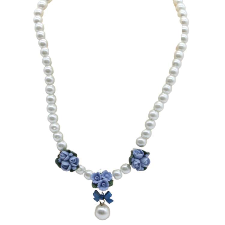 Perlenkette mit hellblauen Rosen - Vintage-Stil