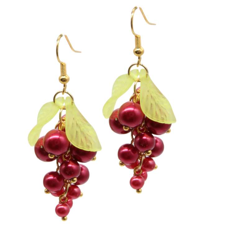Earrings with red grapes