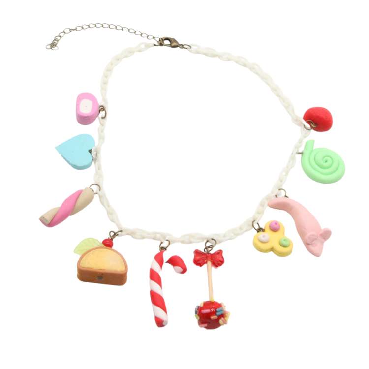 Necklace with pearls and sweets