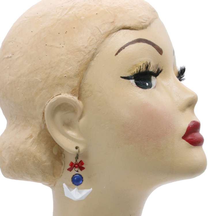 Head with earrings