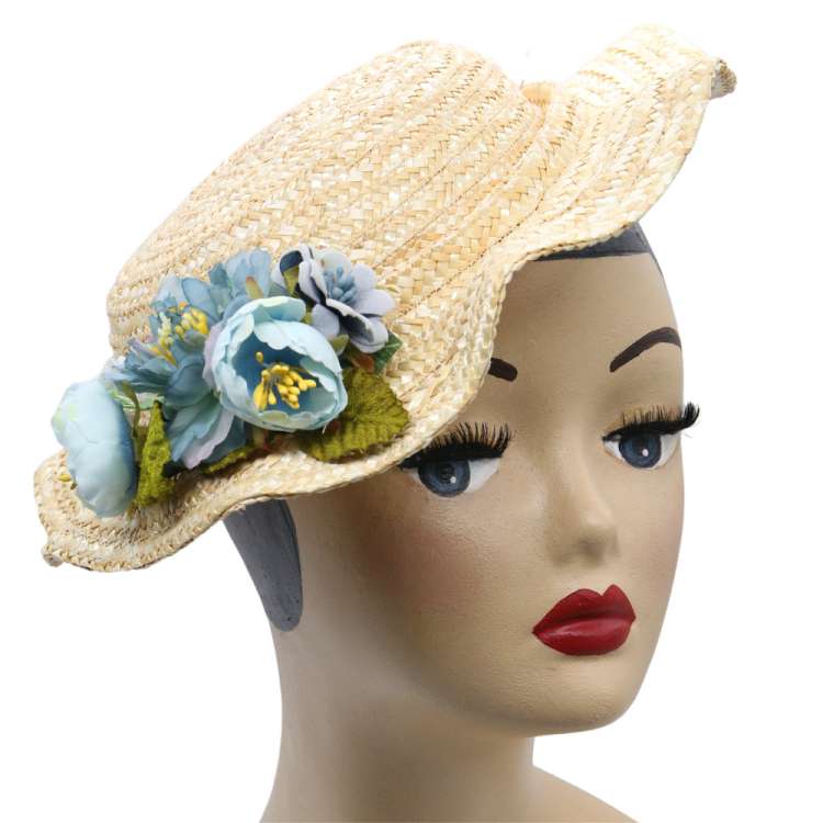 Straw hat handmade blue flowers waves