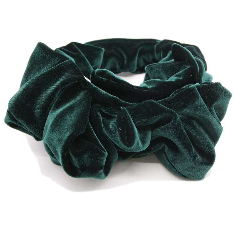 Dark green velvet turban in vintage style