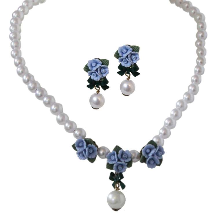Set: Blue roses and pearl - Stud Earrings & Necklace