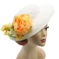 Weißer großer Hut mit Ansteckblume in Gelb zum Wechseln