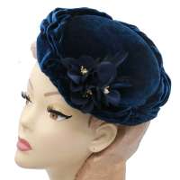 Blauer Velveteen Circle Hat - kleiner runder Hut aus Samt