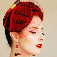Wilhelmina Af Fera: Vixen -  Fascinator with lipstick and veil