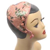 Fascinator curved heart with sequins in pink