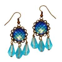 Sparkle earring in light blue with drop and glitter gemstone