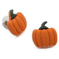 Earrings with pumpkin.