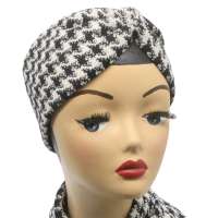 Black white ear warmer houndtooth