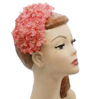 Altrosa Fascinator mit rosa Hortensien - Half Hat im Vintage Stil